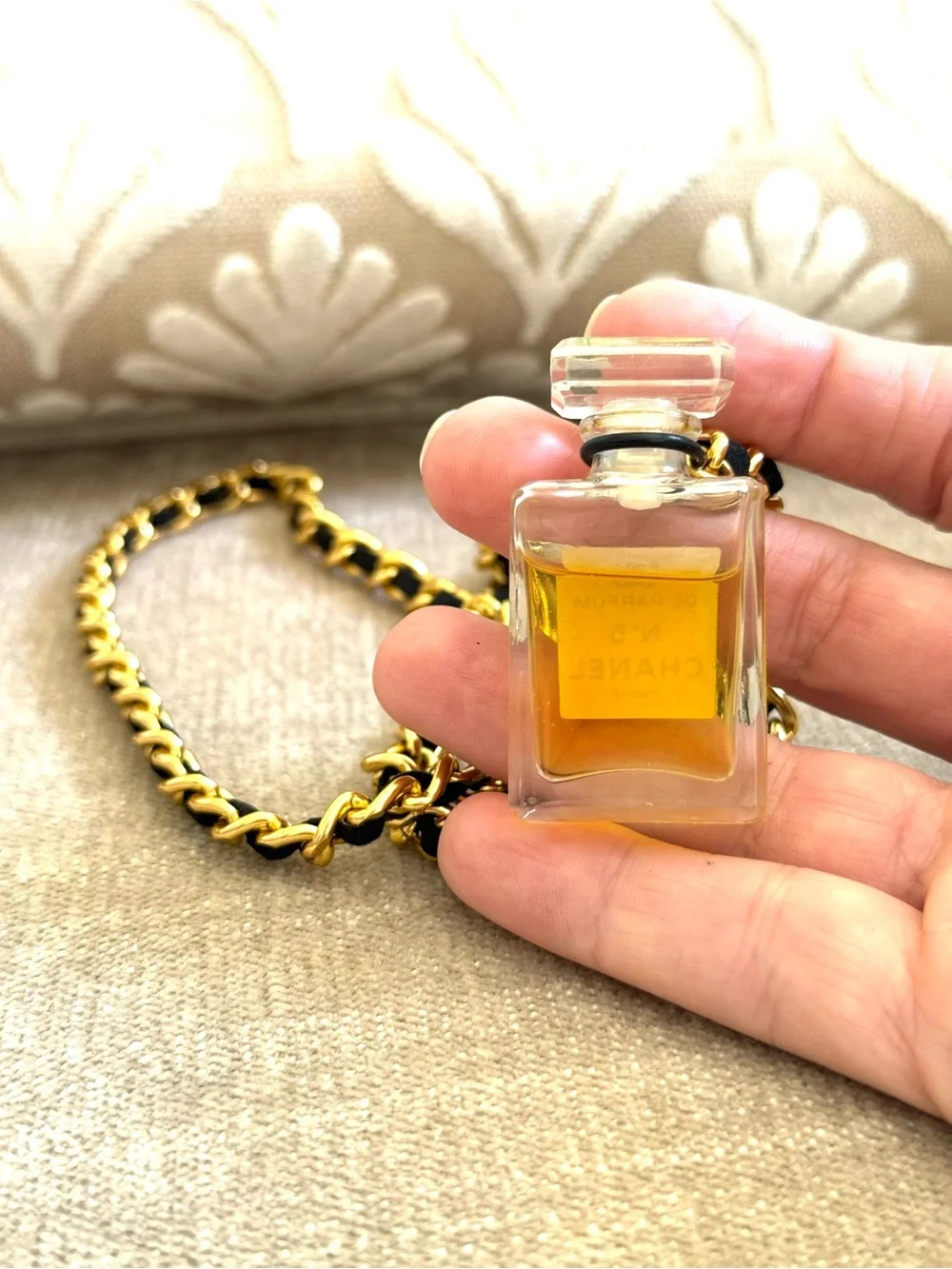 Authentic vintage Chanel No. 5 Perfume Bottle Necklace gold black chain